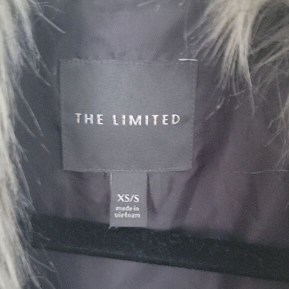 Gray fur vest - Picture 3 of 5